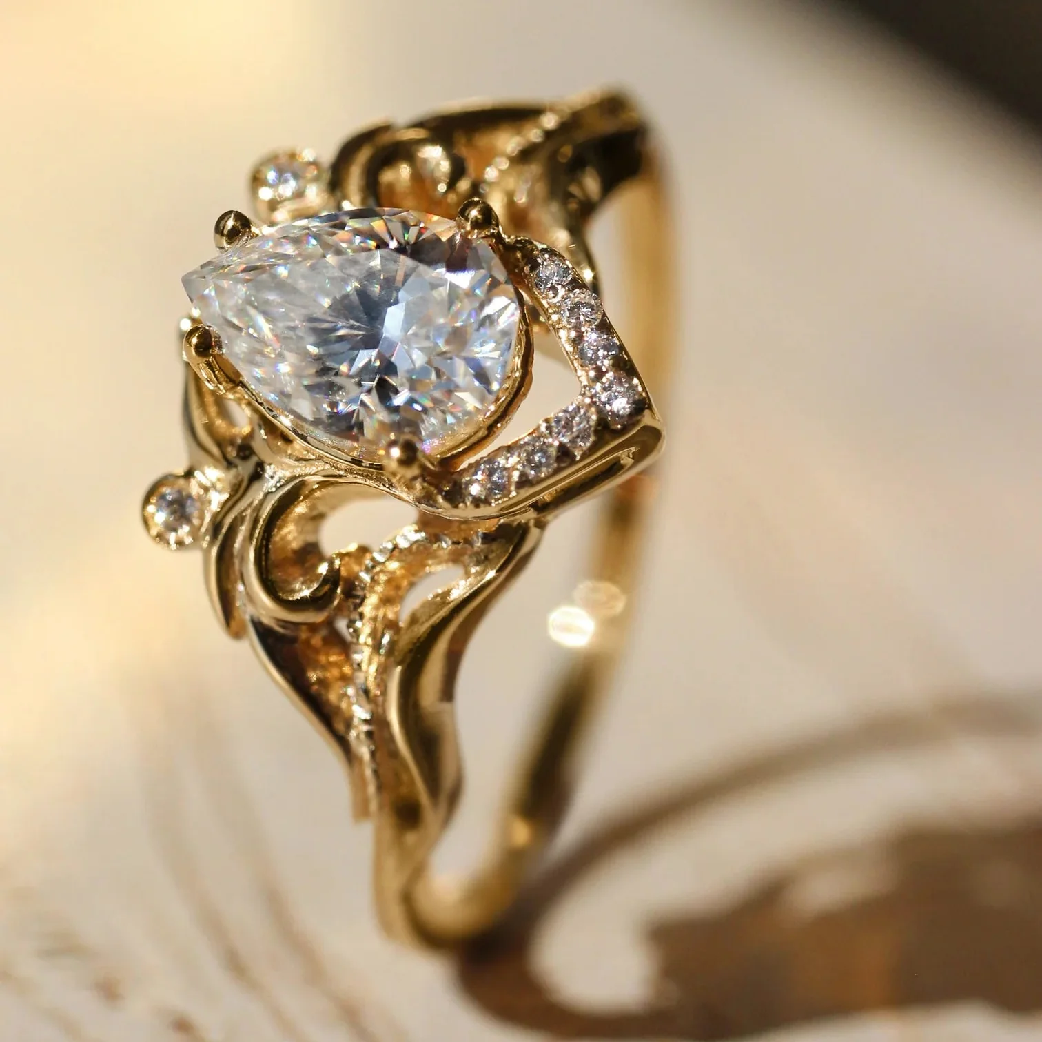 Zircon Glaze Ring - Image 3