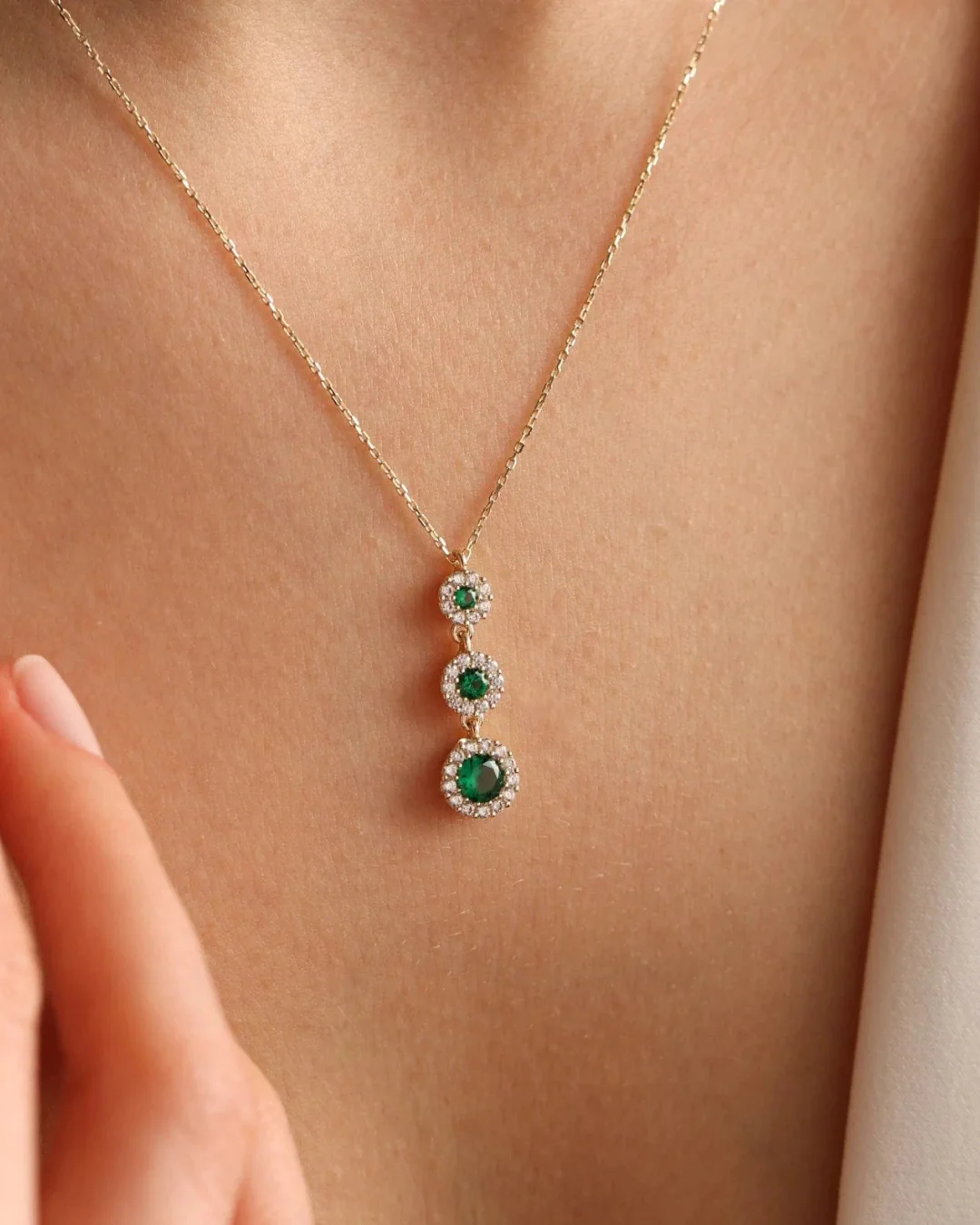 Three Wishes Emerald Stone Necklace