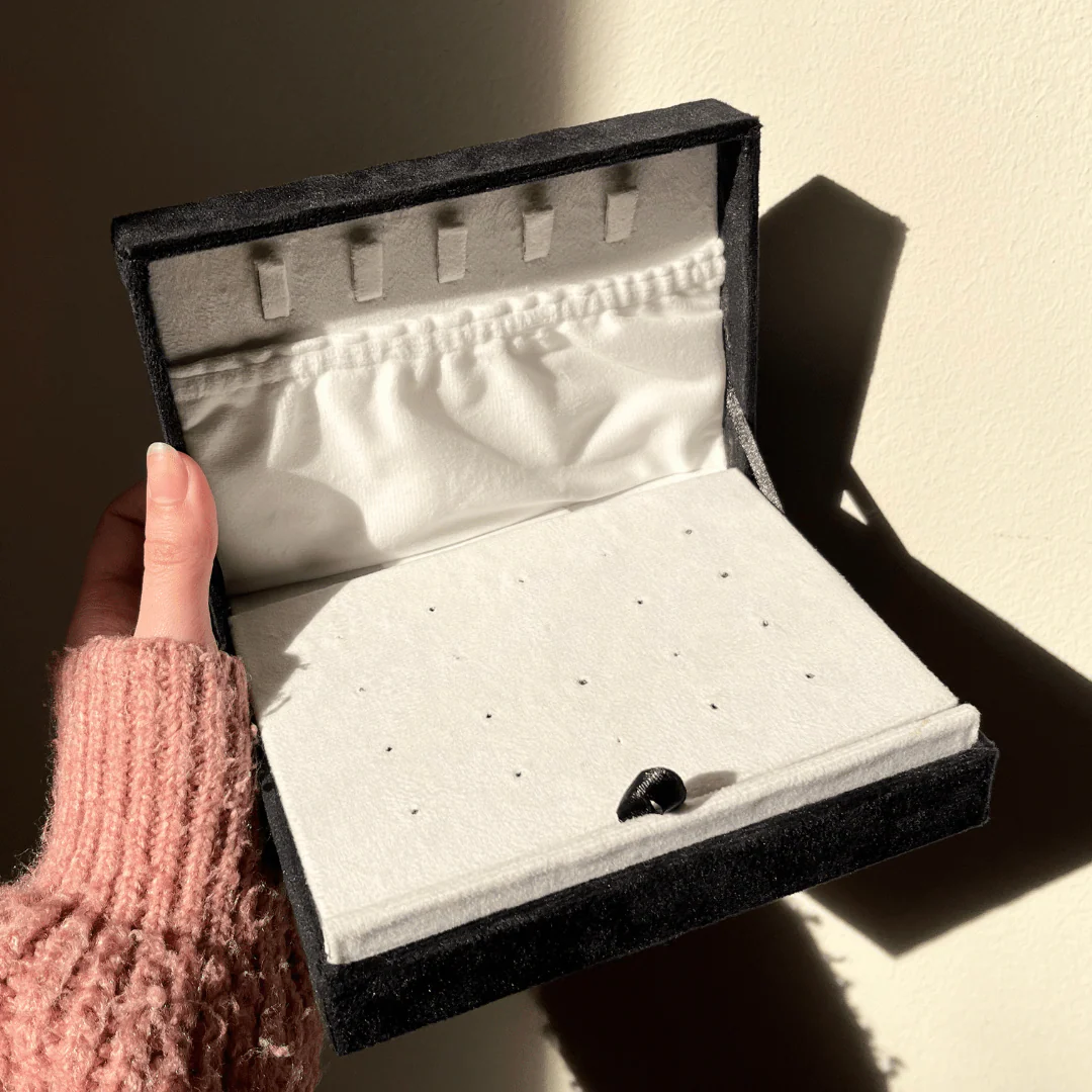 Artsy Jewelry Organizer - Image 4