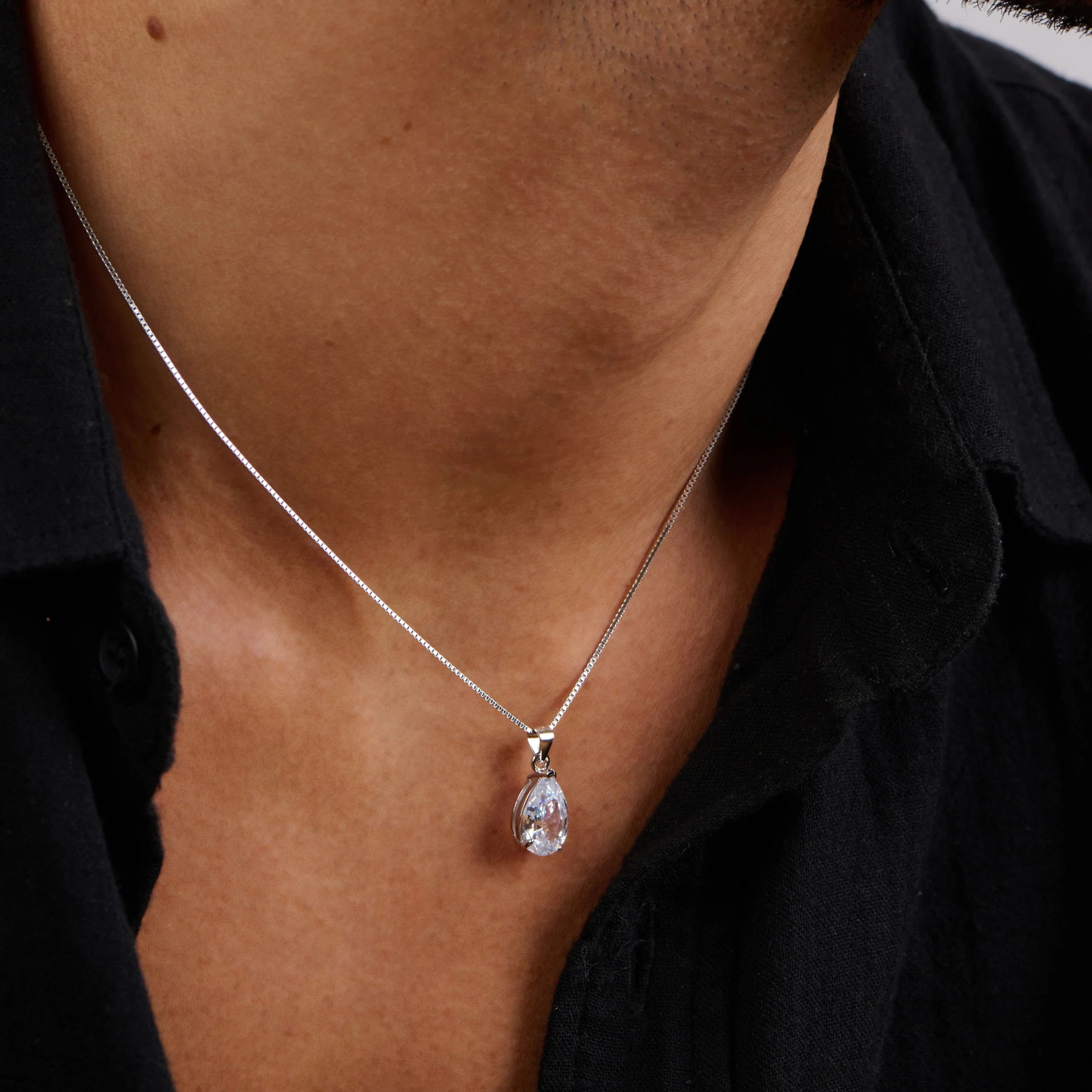 Icy Pear Pendant - Image 3