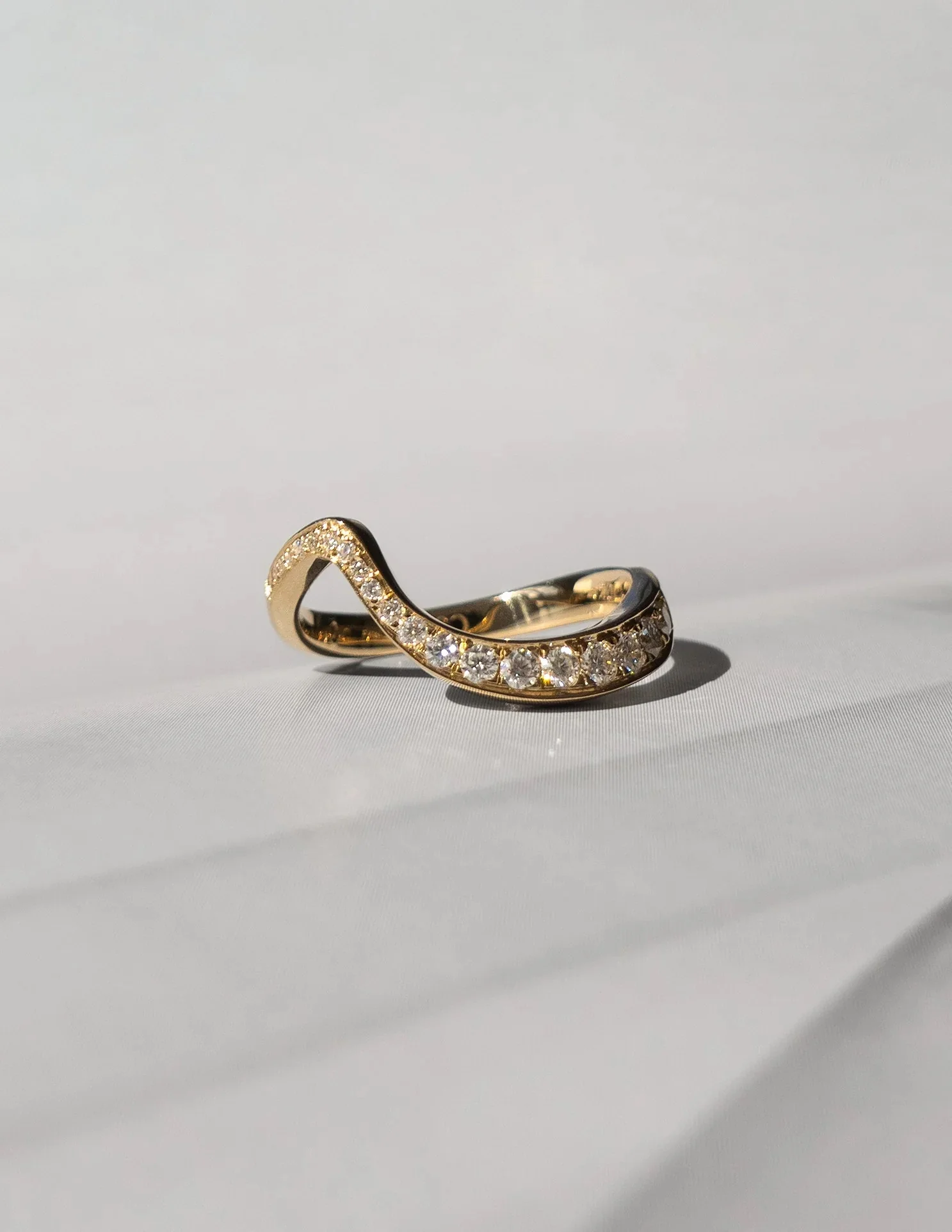 Dome Figure Pave Zircon Ring - Image 4